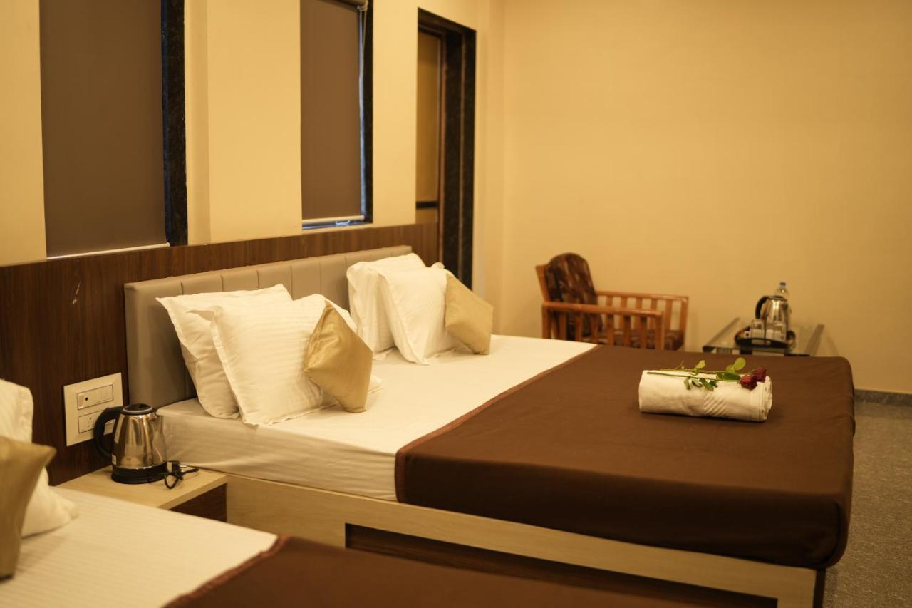 Hotel Sitara Inn Ratnāgiri Extérieur photo