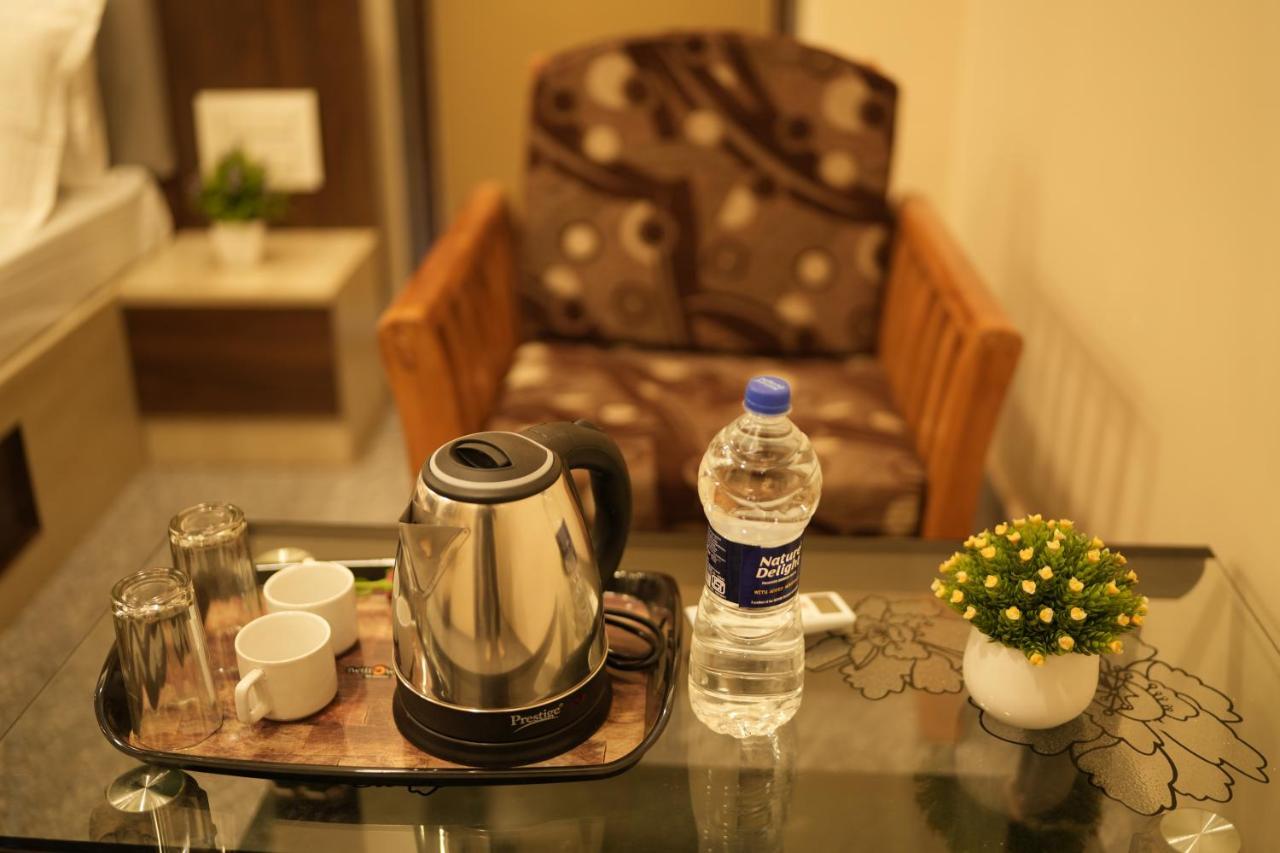 Hotel Sitara Inn Ratnāgiri Extérieur photo