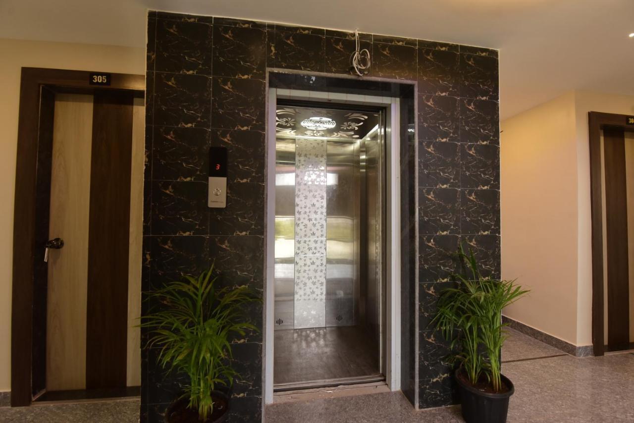 Hotel Sitara Inn Ratnāgiri Extérieur photo