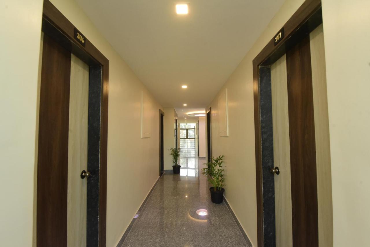 Hotel Sitara Inn Ratnāgiri Extérieur photo